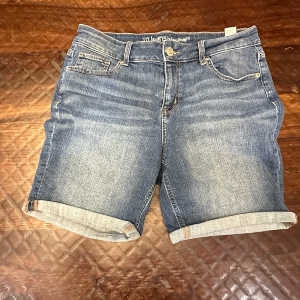 Maurice's Mid length denim shorts Size 12